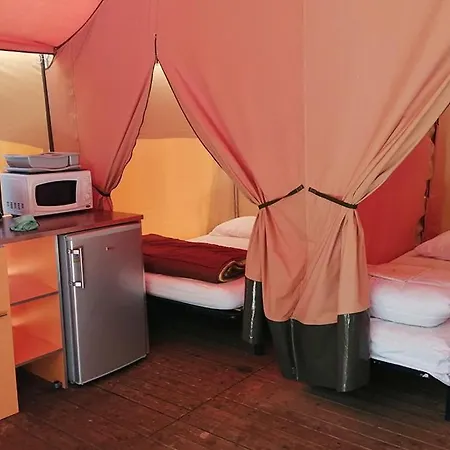 Les Portes Du Perche Campingplatz *