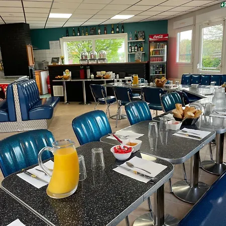 Les Portes Du Perche Campsite *