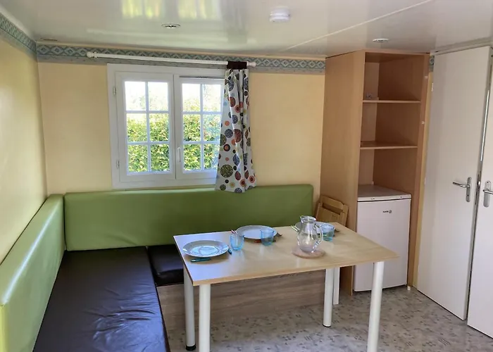 אתר קמפינג Les Portes Du Perche *