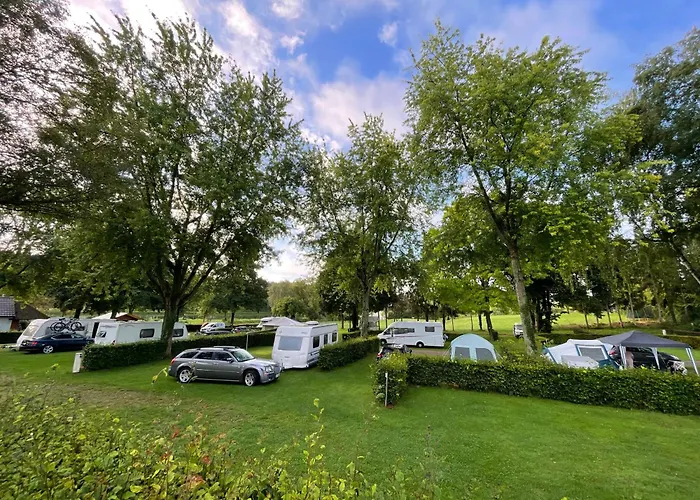 Les Portes Du Perche אתר קמפינג Mamers