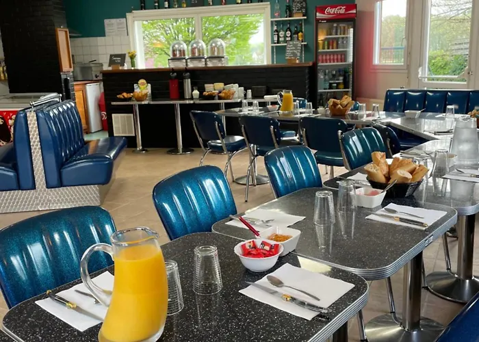 Les Portes Du Perche אתר קמפינג *