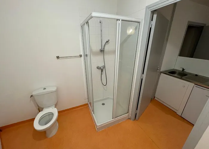 Les Portes Du Perche אתר קמפינג *